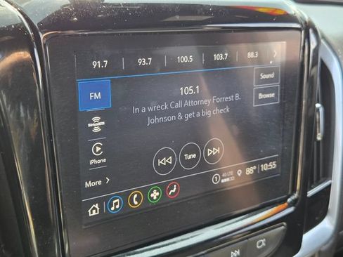 Used 2023 Chevrolet Traverse LT FWD image 21