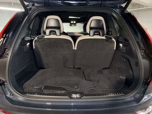 Used 2025 Volvo XC90 B6 Plus image 17