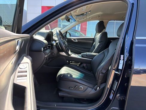 Used 2024 Genesis GV80 2.5T image 11
