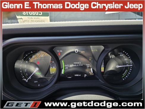 Used 2024 Jeep Wrangler Unlimited Sahara w/ Technology Group AWD/4WD image 16