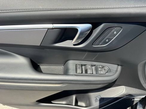 Used 2025 Buick Enclave Sport Touring AWD/4WD image 11