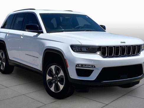 Used 2023 Jeep Grand Cherokee 4WD 4xe w/ Luxury Tech Group II image 3