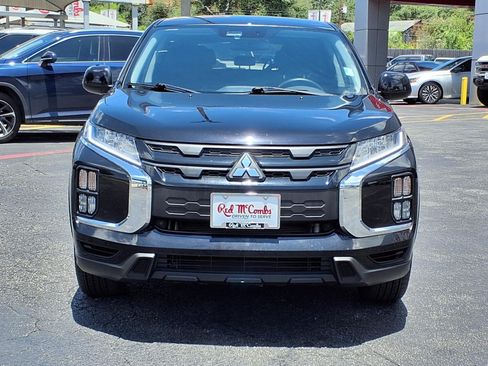 Used 2026 Mitsubishi Outlander Sport LE AWD/4WD image 2