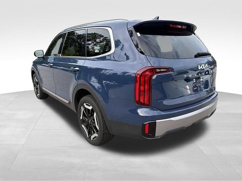 Used 2025 Kia Telluride S FWD image 6