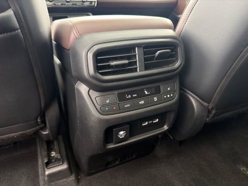 Certified 2023 Honda Pilot Elite image 37