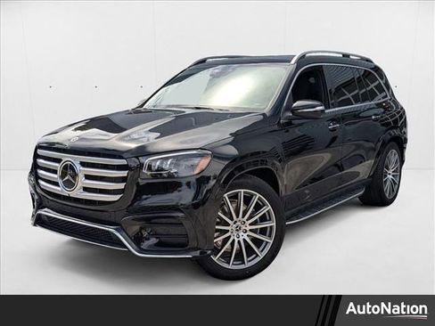 New 2026 Mercedes-Benz GLS 580 4MATIC image 1