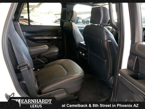 Used 2022 Ford Expedition Platinum AWD/4WD image 16