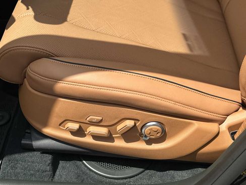 New 2026 Genesis GV80 2.5T Prestige AWD/4WD image 10