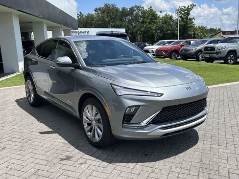 New 2025 Buick Envista Avenir image 7