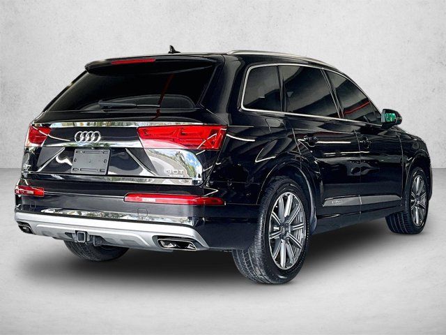 Used 2017 Audi Q7 3.0T Prestige AWD/4WD image 2