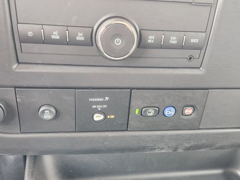 New 2025 Chevrolet Express 3500 w/ Power Convenience Package image 19