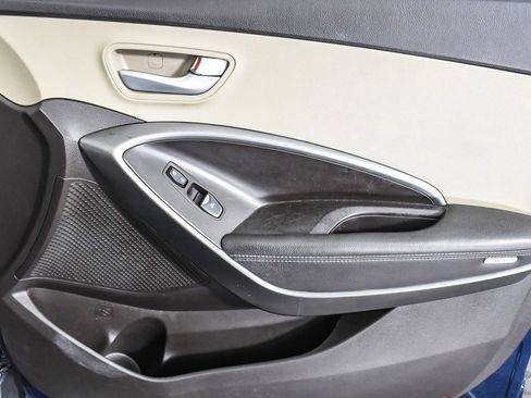 Used 2017 Hyundai Santa Fe Sport image 27