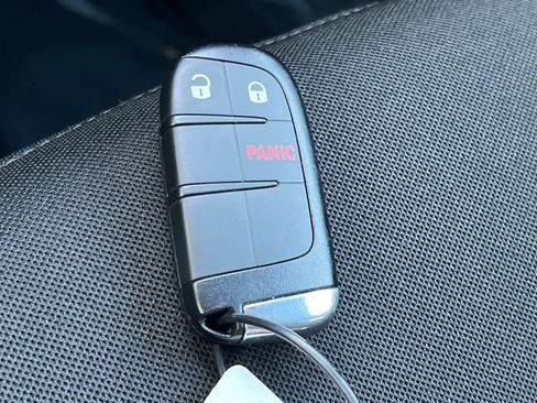 Used 2023 Jeep Renegade Latitude image 26