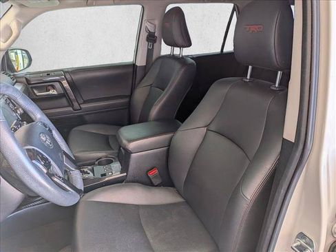 Used 2021 Toyota 4Runner TRD Off-Road Premium w/ Moonroof Package AWD/4WD image 17