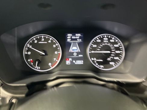 Used 2024 Subaru Outback Premium image 18