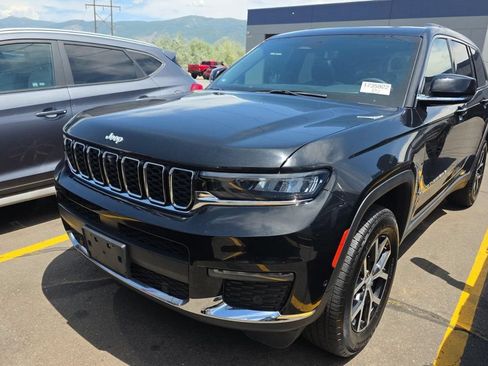 Certified 2024 Jeep Grand Cherokee L Limited w/ Luxury Tech Group II AWD/4WD image 3