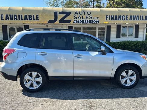 Used 2016 Subaru Forester 2.5i Premium w/ All-Weather Package AWD/4WD image 2
