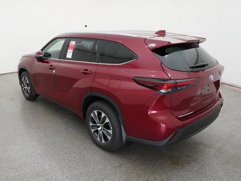 New 2026 Toyota Highlander XLE AWD/4WD image 7