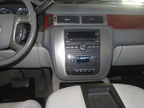 Used 2013 GMC Sierra 2500 SLT w/ SLT Convenience Package image 42