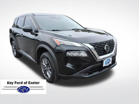 Used 2021 Nissan Rogue S FWD image 2