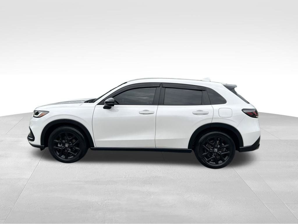 Used 2025 Honda HR-V Sport image 2