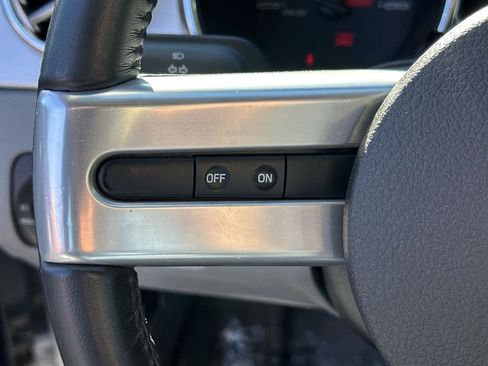 Used 2007 Ford Mustang GT Premium image 23