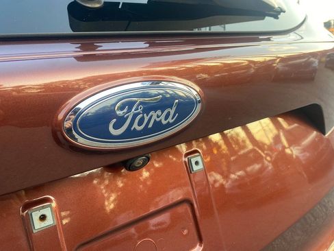Used 2018 Ford Escape SEL AWD/4WD image 13