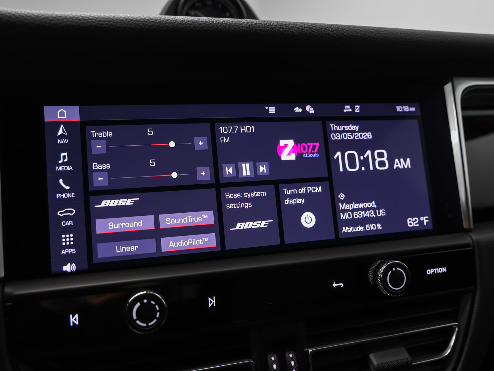 Certified 2026 Porsche Macan AWD/4WD image 33