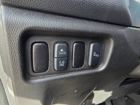 Used 2024 Mitsubishi Outlander Sport SE image 18