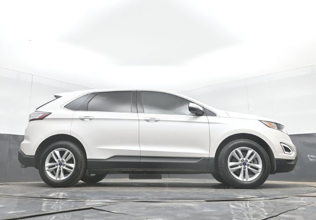 Used 2017 Ford Edge SEL w/ Equipment Group 201A AWD/4WD image 47