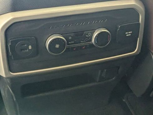 Used 2023 Ford Expedition Max Limited image 27