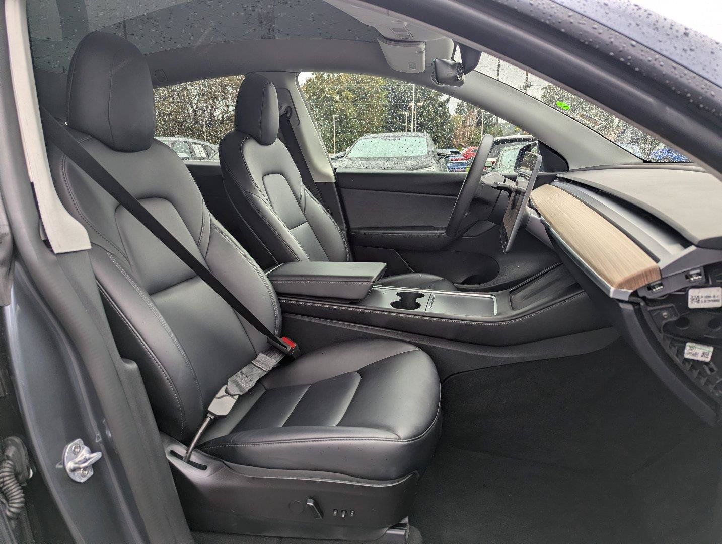 Used 2022 Tesla Model Y Performance AWD/4WD image 34