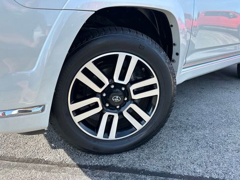 Used 2019 Toyota 4Runner Limited AWD/4WD image 37