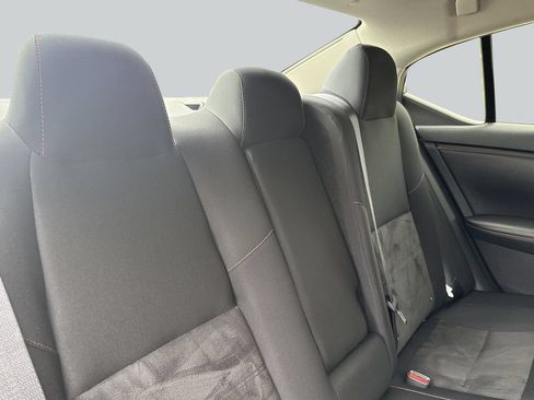 Used 2025 Nissan Sentra SR FWD image 39