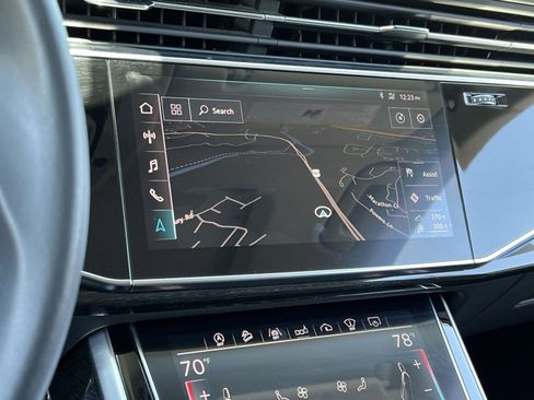 Used 2019 Audi Q8 Prestige AWD/4WD image 25