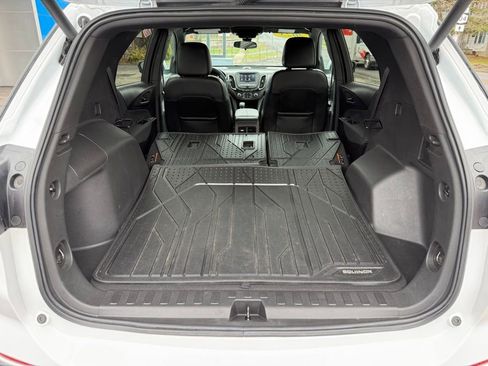 Used 2023 Chevrolet Equinox RS image 30