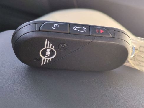 Used 2025 MINI Cooper S image 31