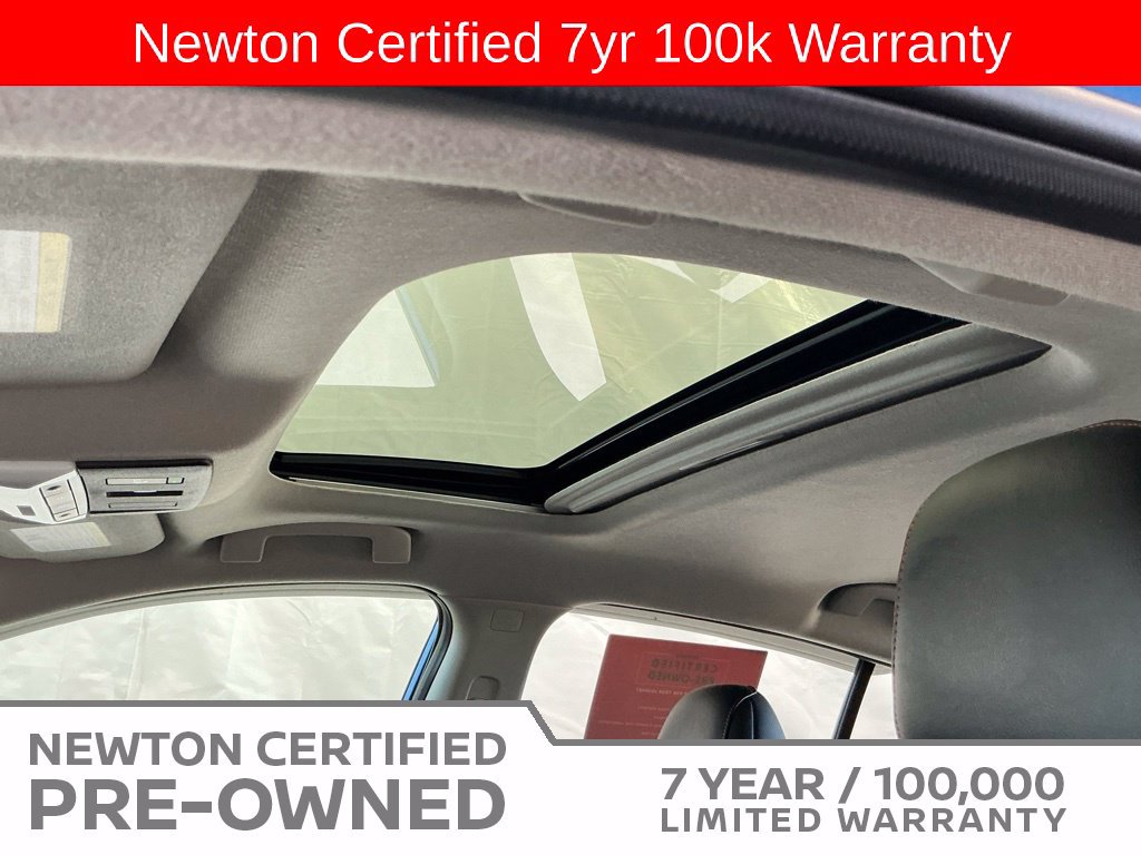 Used 2024 Nissan Sentra SR w/ SR Premium Package FWD image 9