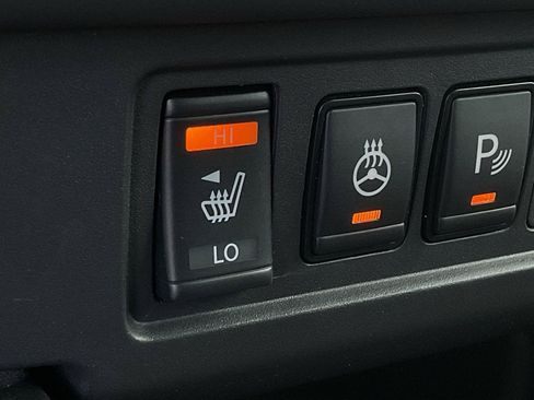 Used 2023 Nissan Frontier PRO-4X w/ Pro Convenience Package AWD/4WD image 29