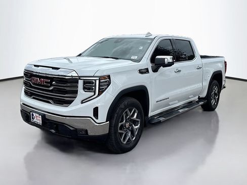 Used 2025 GMC Sierra 1500 SLT RWD image 3