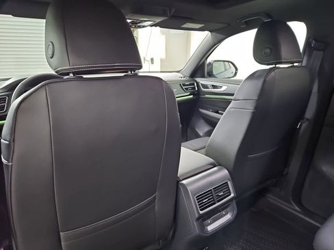 New 2026 Volkswagen Atlas Cross Sport SEL R-Line image 18