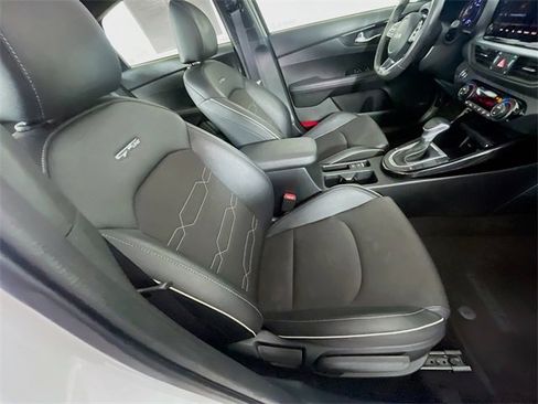 Used 2024 Kia Forte GT-Line w/ GT-Line Premium Package image 30