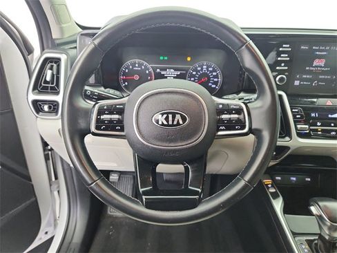 Used 2021 Kia Sorento S image 13