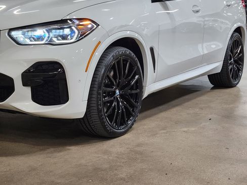 Used 2023 BMW X5 xDrive40i w/ Executive Package image 17