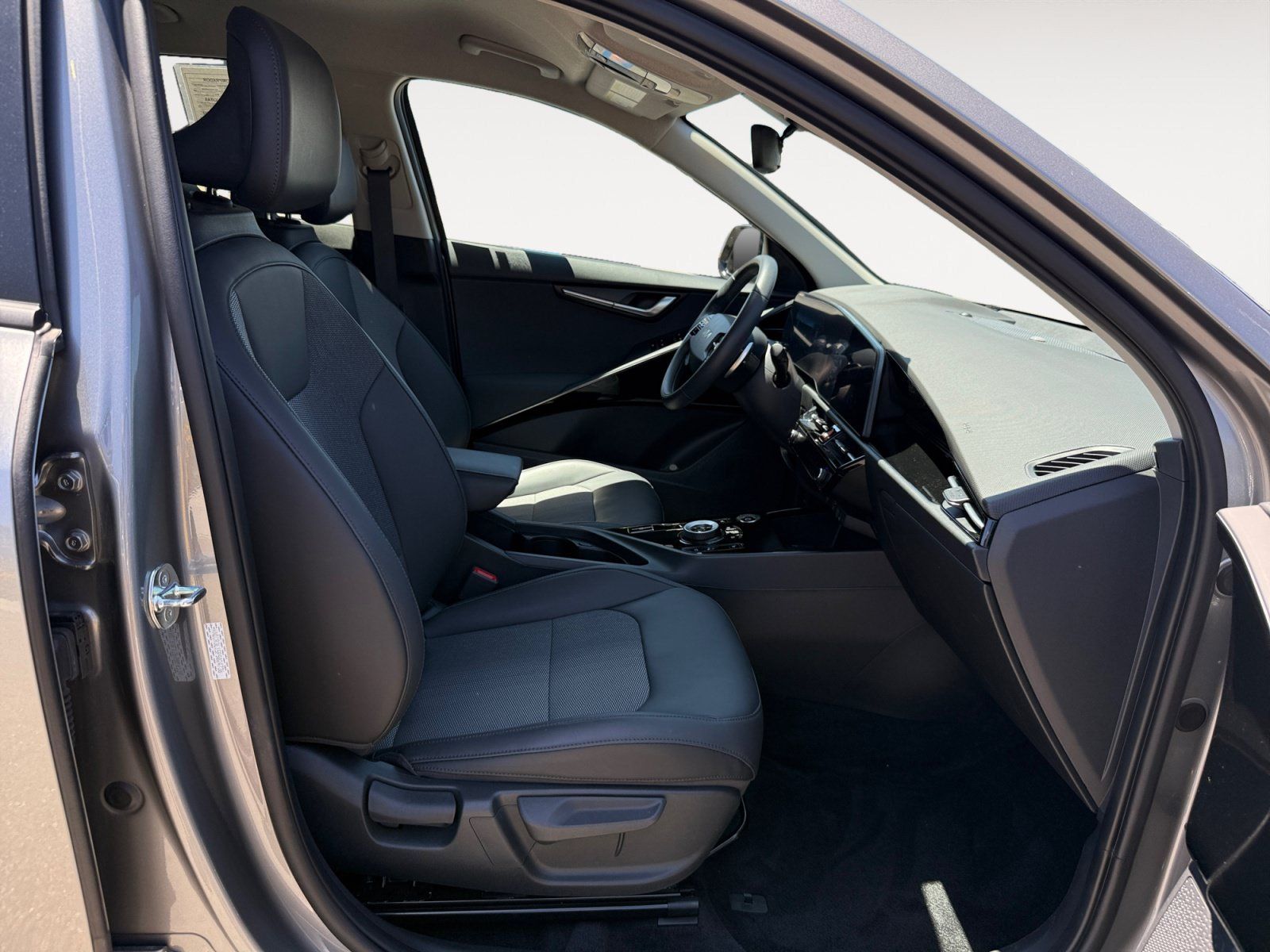 Certified 2023 Kia Niro Wind FWD image 19