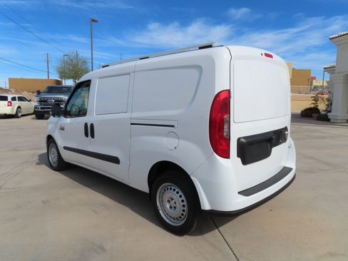 Used 2022 RAM ProMaster City Tradesman image 5
