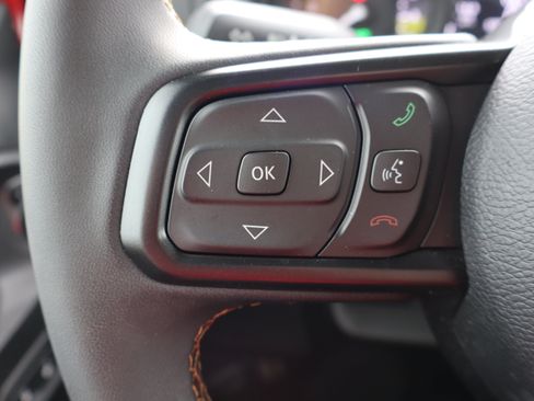 Used 2024 Jeep Wrangler Unlimited AWD/4WD image 15