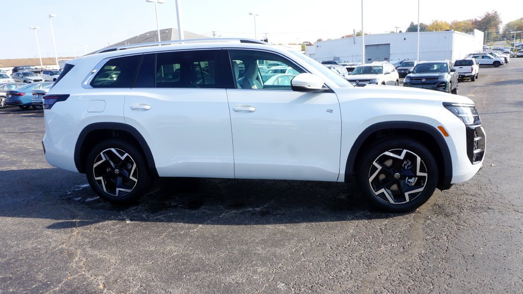 New 2027 Volkswagen Atlas SEL R-Line AWD/4WD image 4