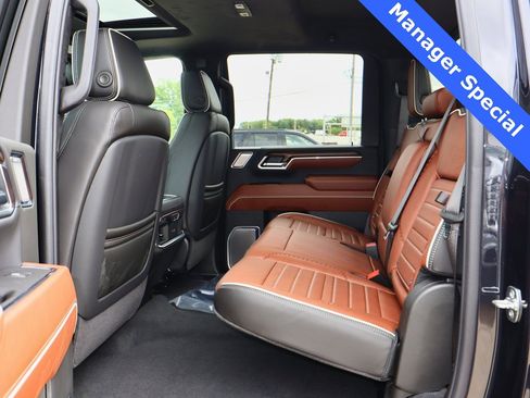 New 2025 GMC Sierra 3500 Denali Ultimate image 12