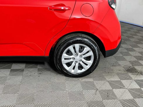 Used 2023 Kia Soul LX image 29